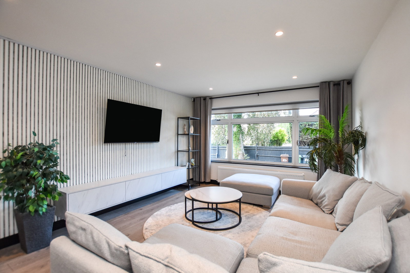 Detached House for rent in Epsom, Alexandra Road, Epsom, KT17 4DA, 2132 m²
