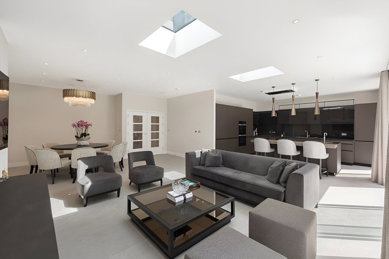 Semi Detached House in London