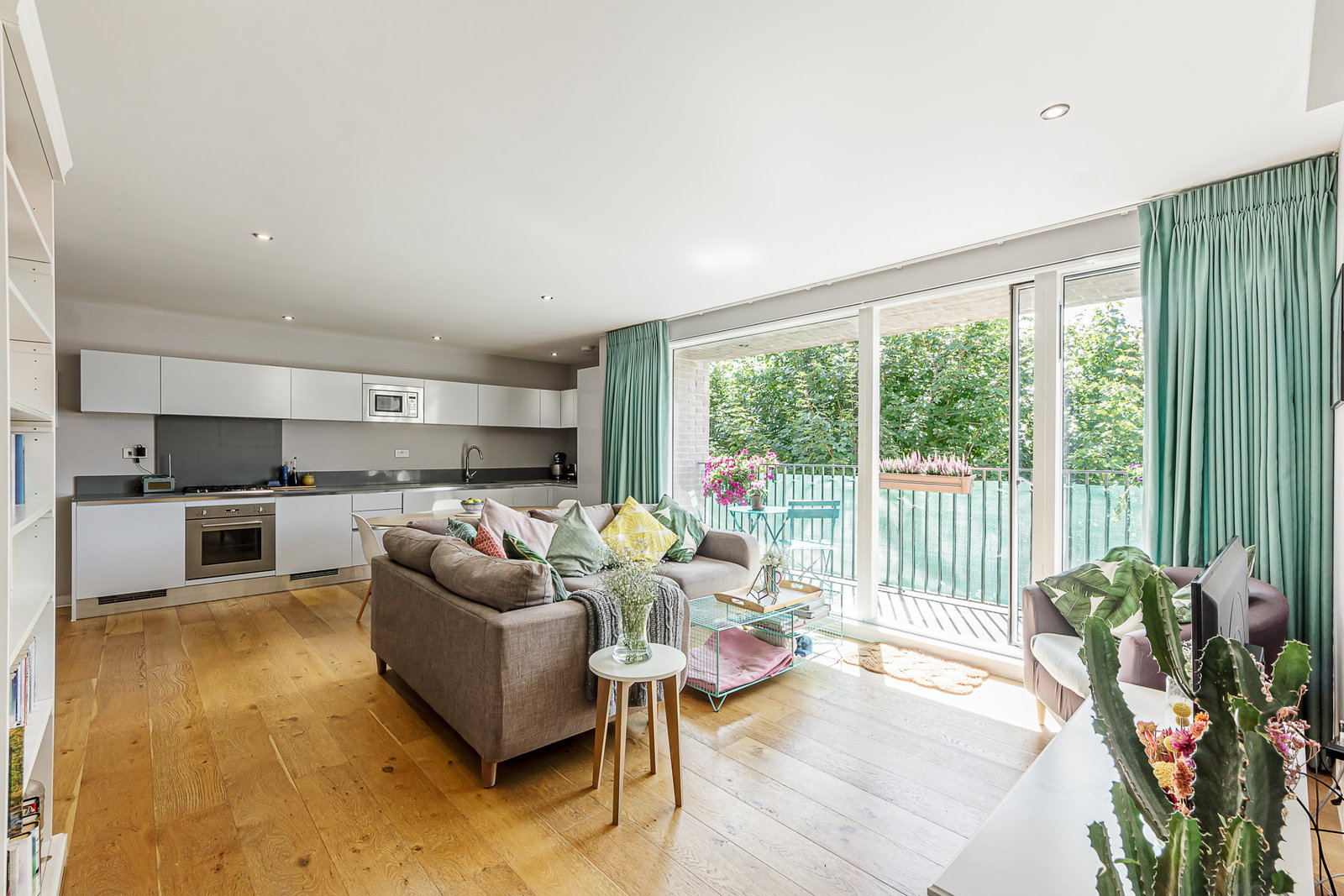 Flat for sale in London, Wastdale Road, Forest Hill, SE23, 734 m²