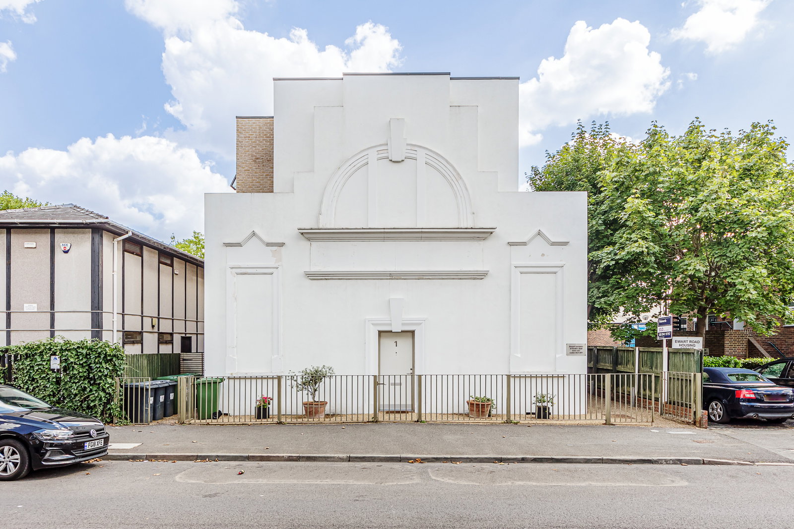 Flat for sale in London, Wastdale Road, Forest Hill, SE23, 734 m²