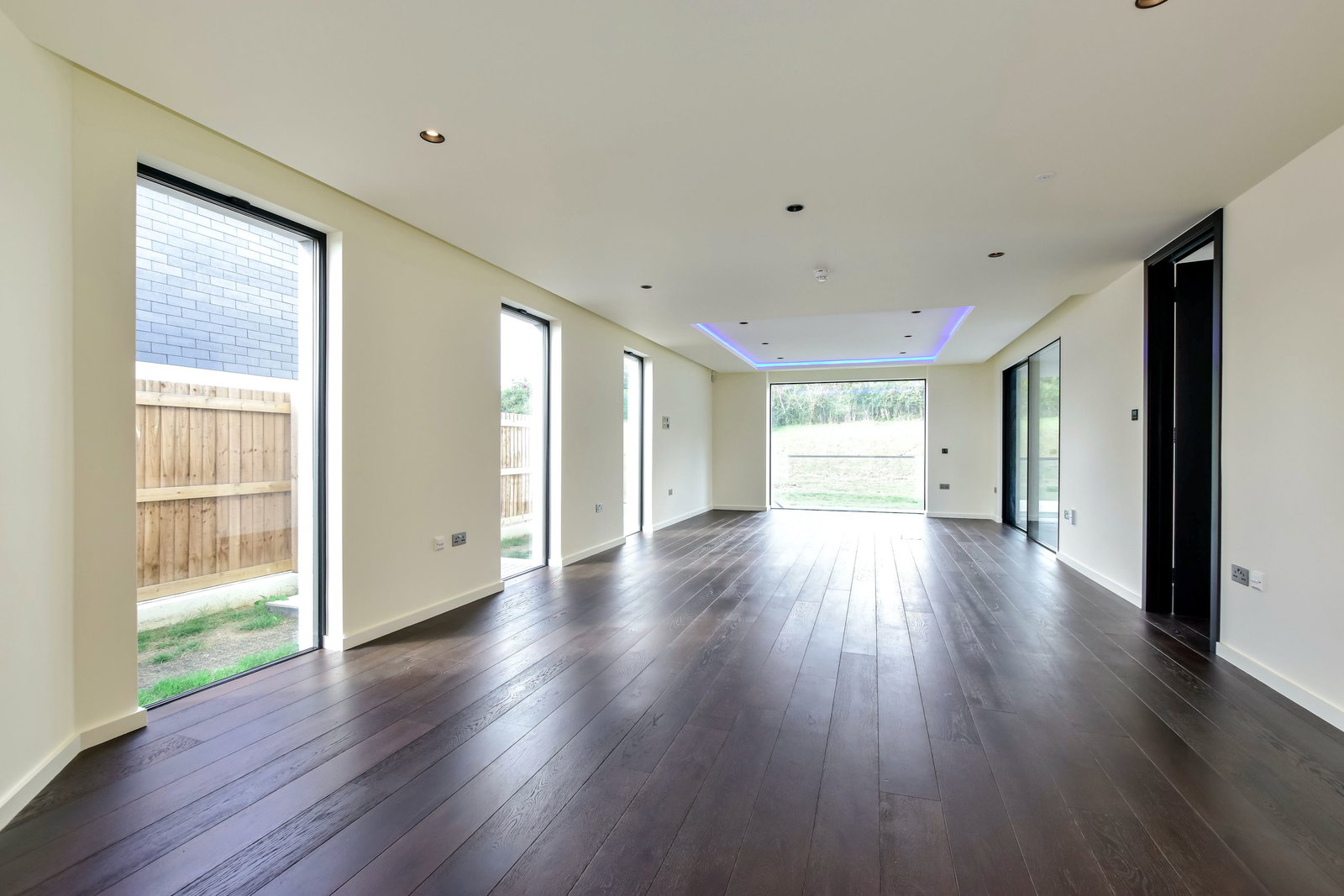 Detached House in Waltham Cross