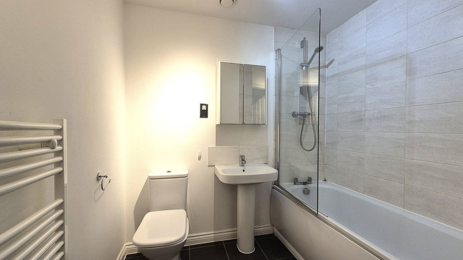 Apartment for rent in Borehamwood, Manor Way, Borehamwood, WD6