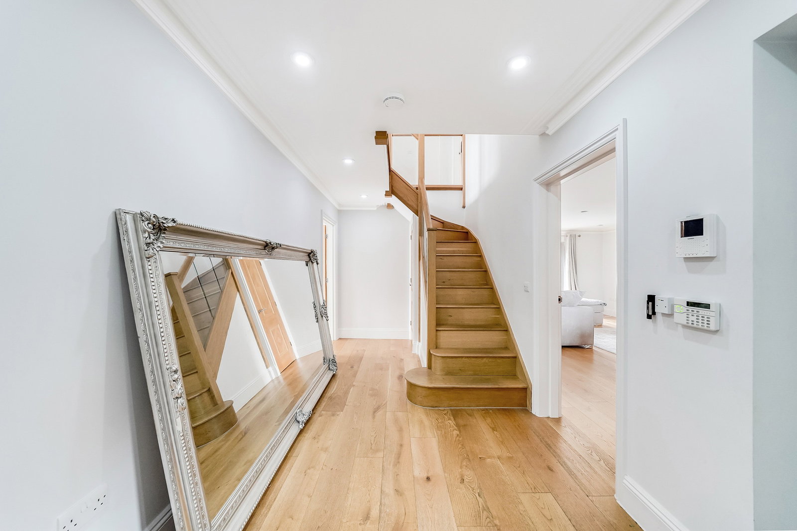 Detached House in Ongar