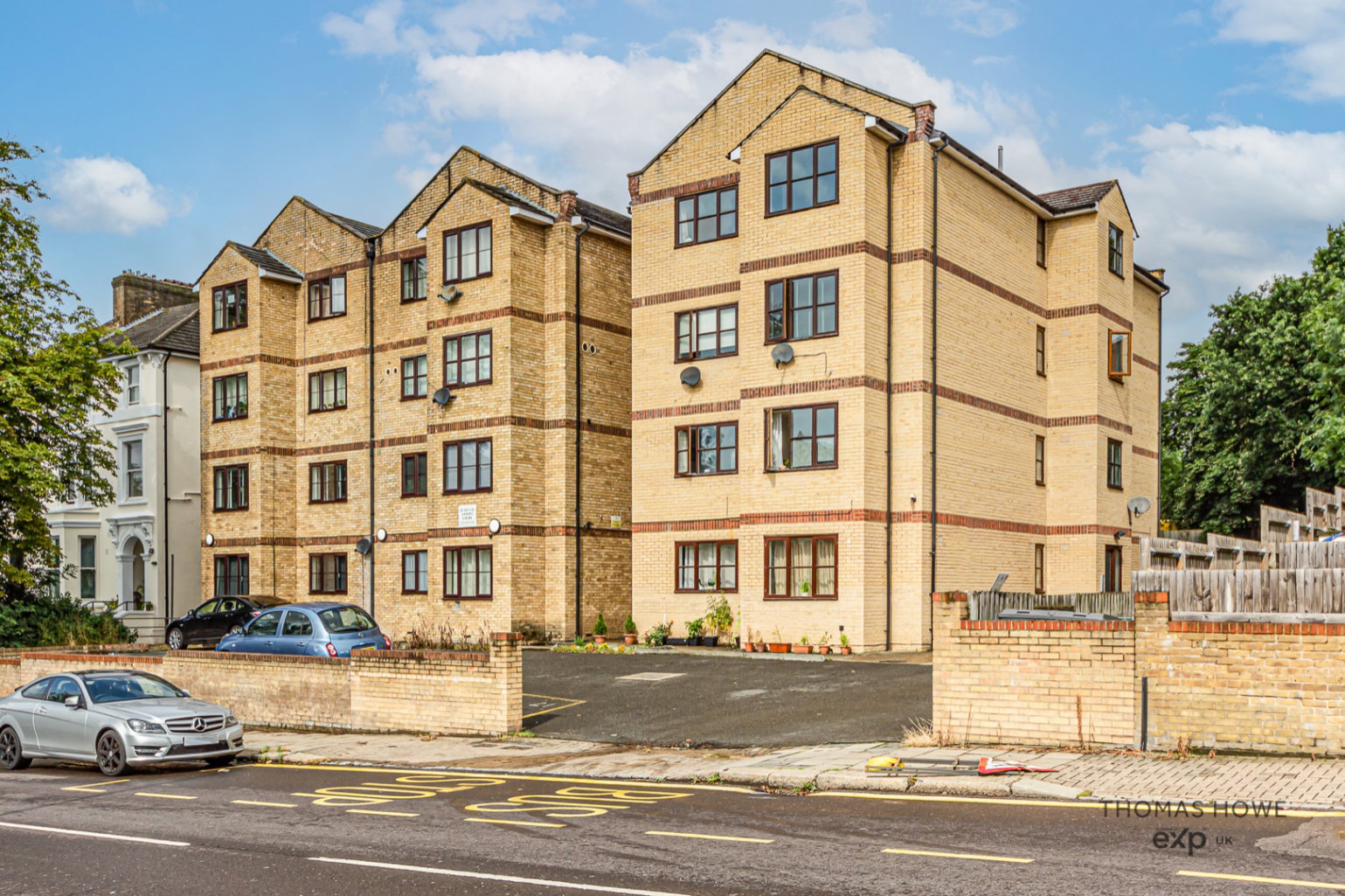 Flat for rent in London, Croydon Road, Anerley, SE20 7YZ
