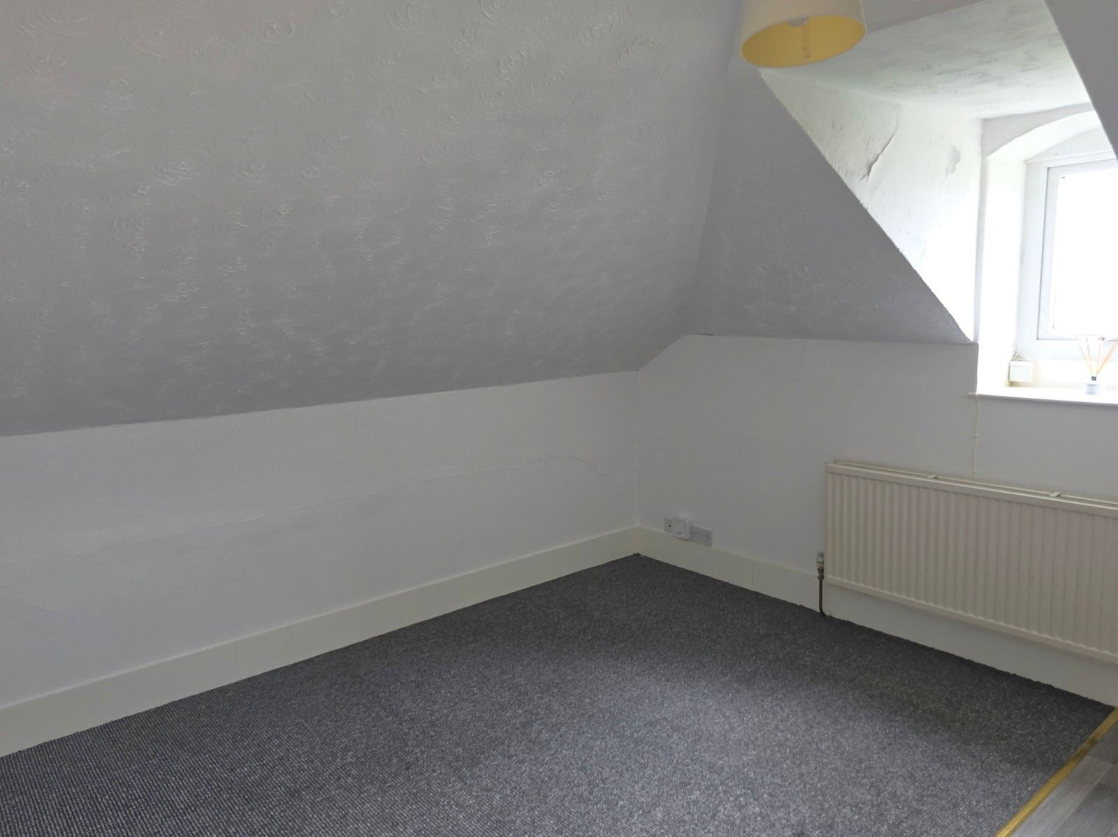 Flat for rent in Ryde, West Hill Road, Ryde, PO33 1LN