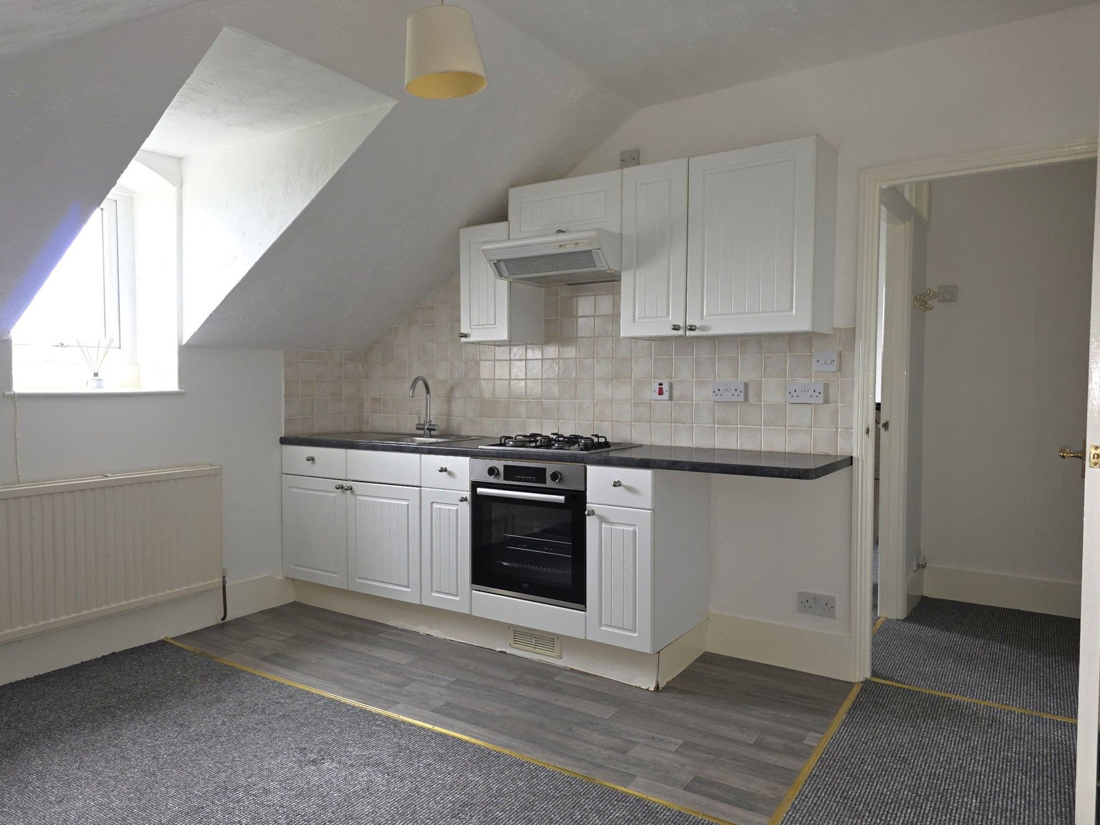 Flat for rent in Ryde, West Hill Road, Ryde, PO33 1LN