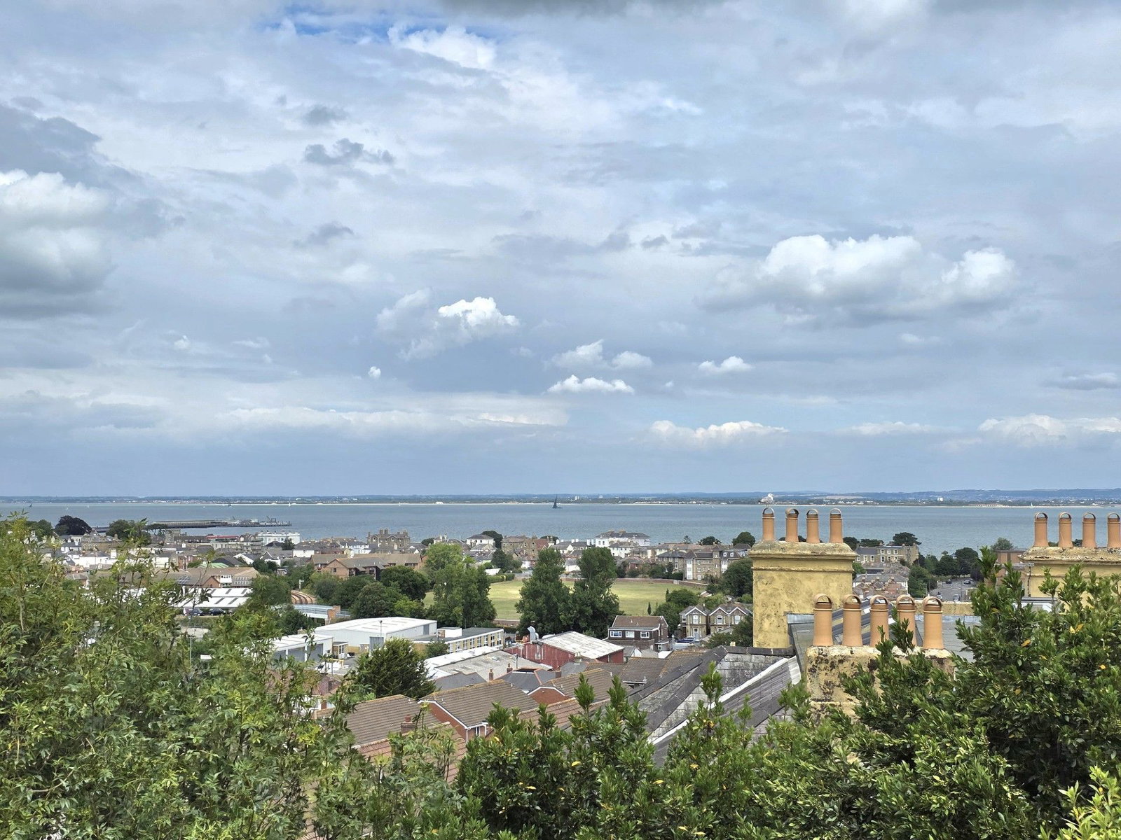 Flat for rent in Ryde, West Hill Road, Ryde, PO33 1LN