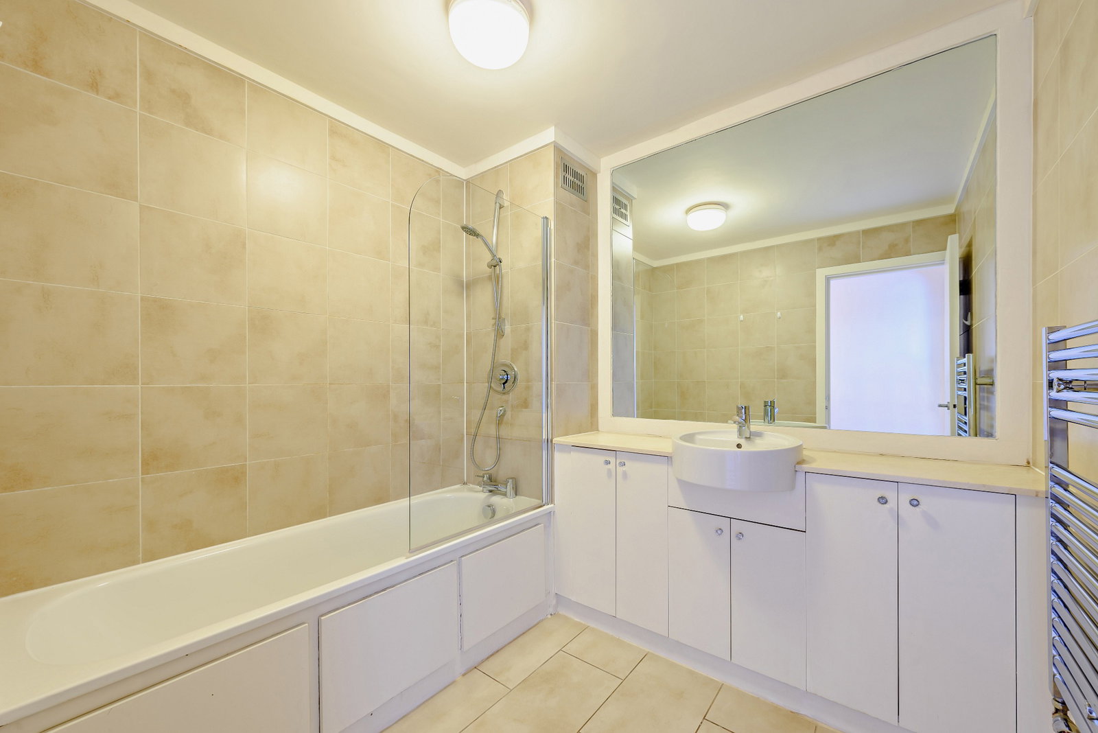 Flat in London