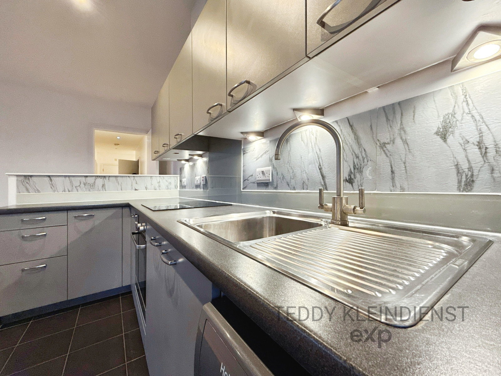 Apartment in Worcester Park