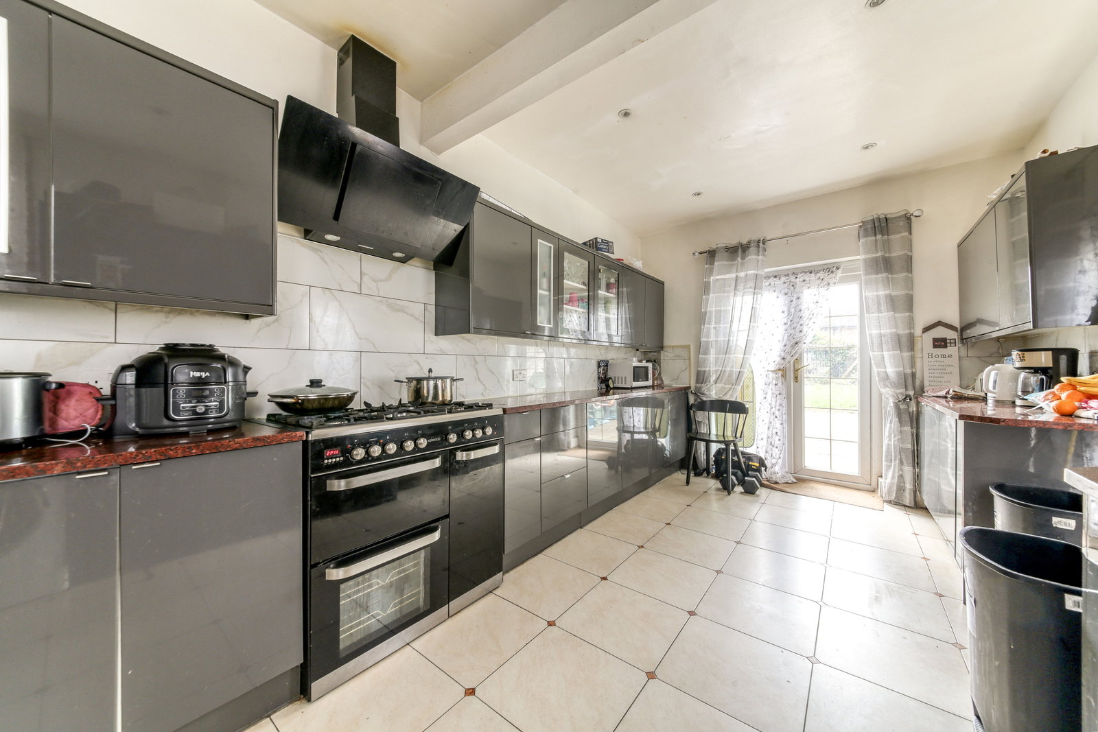 Semi Detached House in Croydon