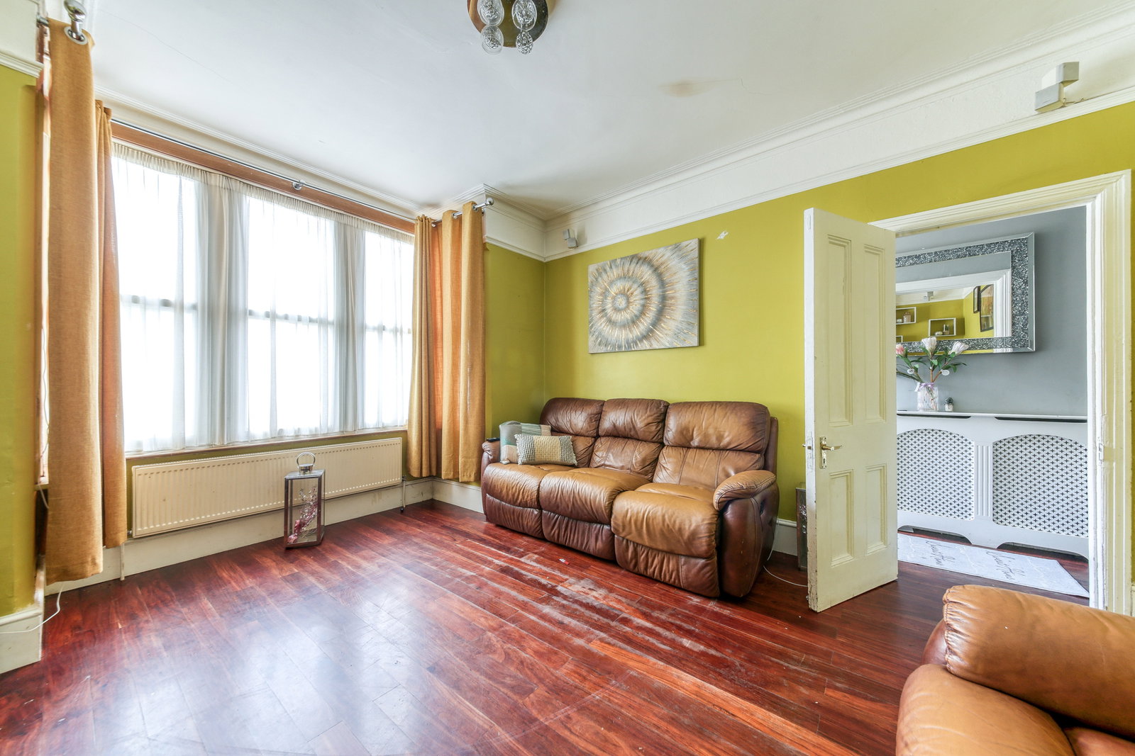 Semi Detached House in Croydon