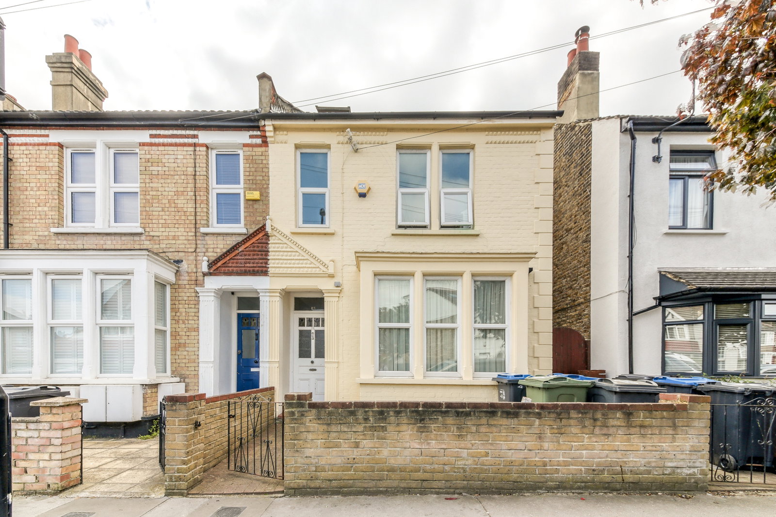 Semi Detached House in Croydon