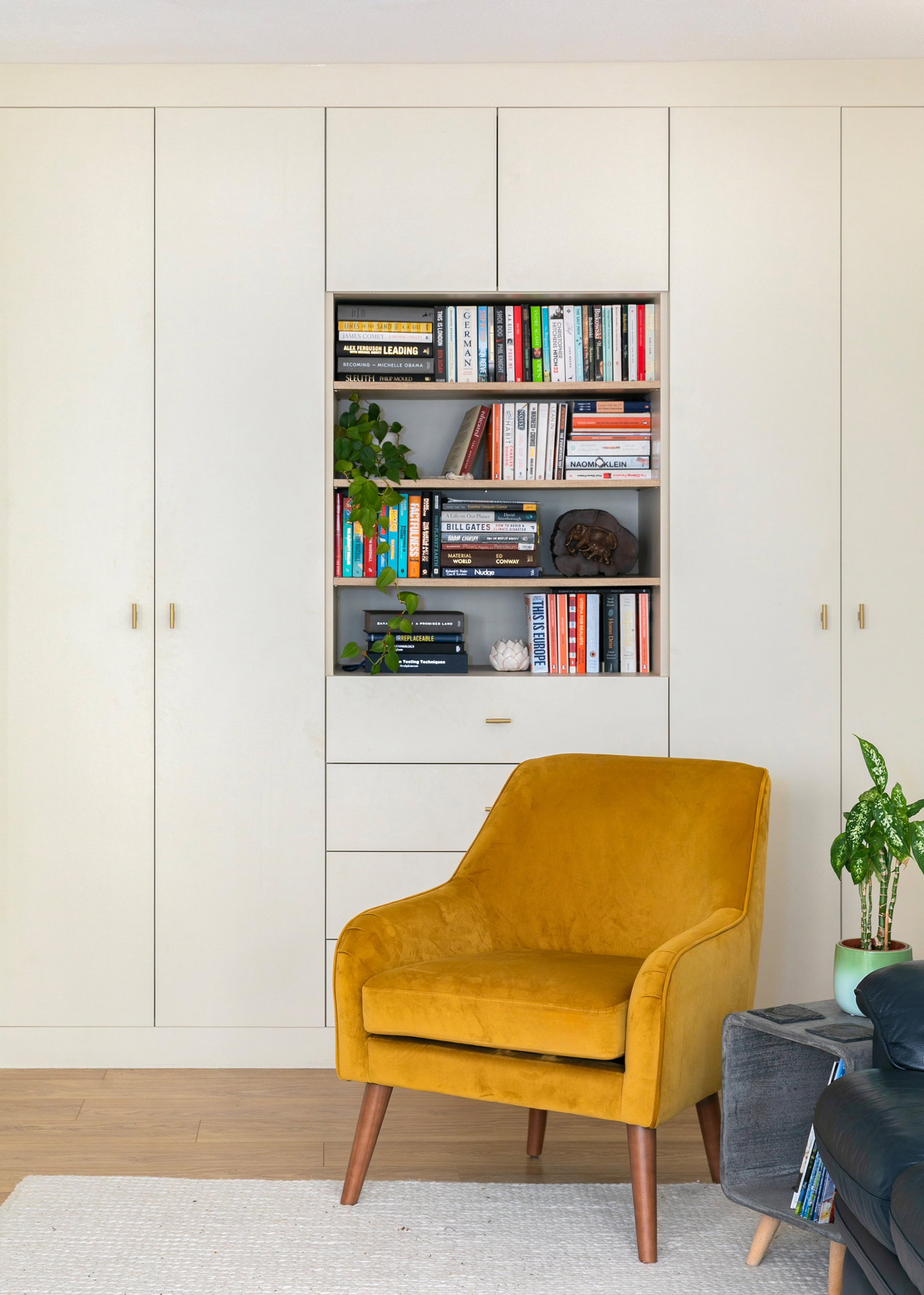 Flat for rent in London, Amherst Road, London, Greater London, W13 8NF, 718 m²