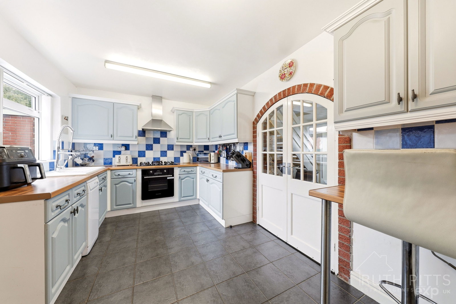 Semi Detached House in Pontefract