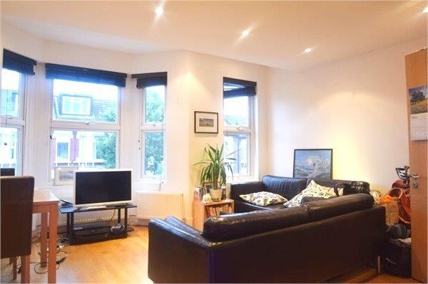 Flat for rent in London, Kellino Street, London, SW17 8SY