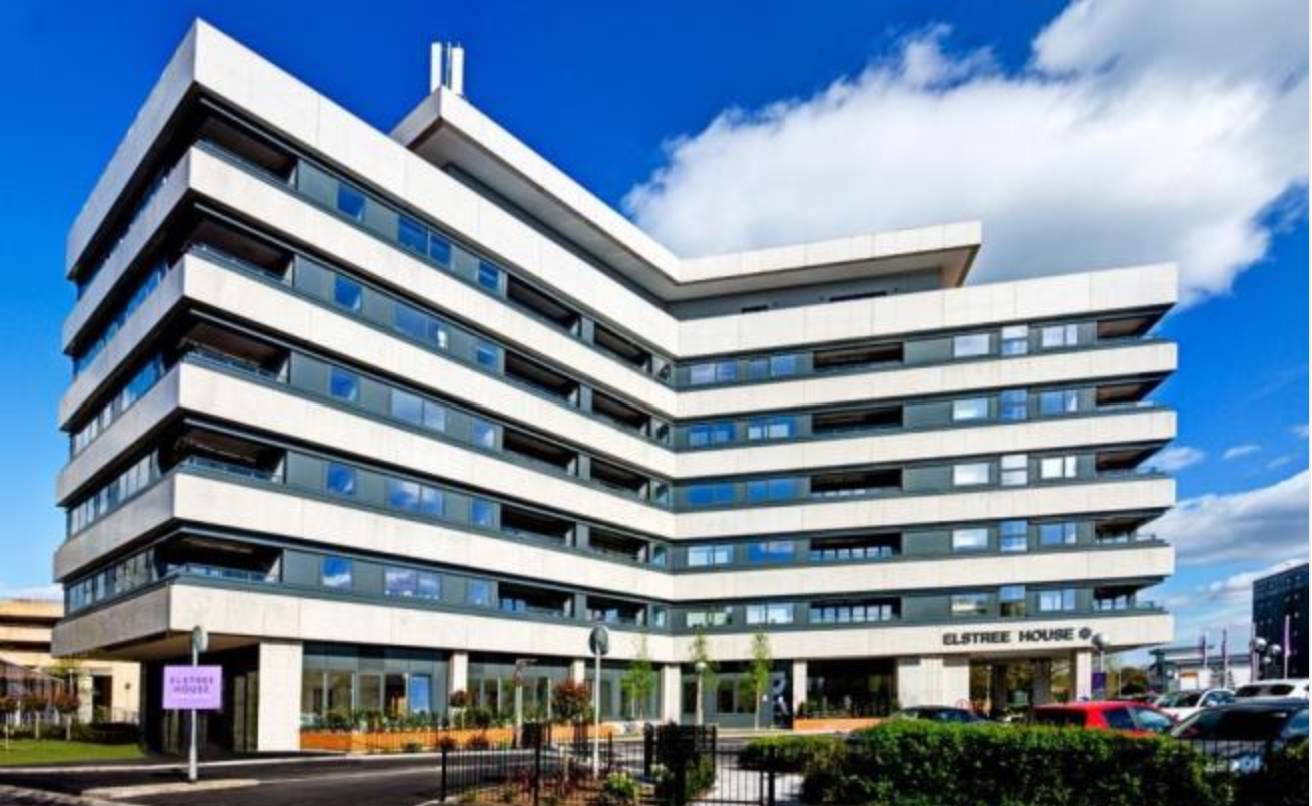 Flat in Borehamwood