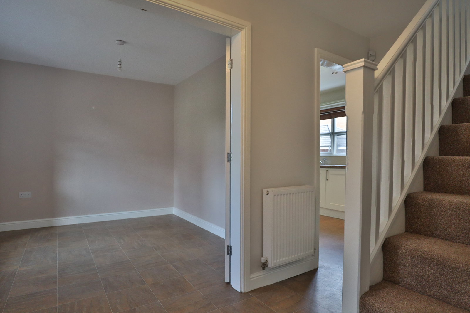 End Of Terrace House for rent in Stockport, Eastwood Drive, Marple, Stockport, 1001 m²