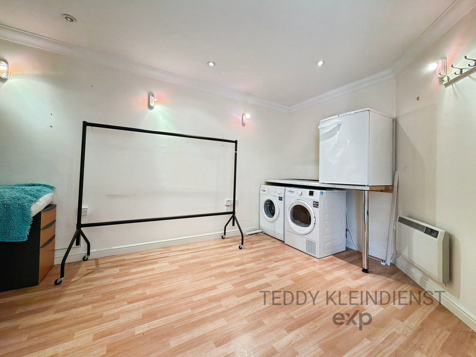 Terraced House in Worcester Park