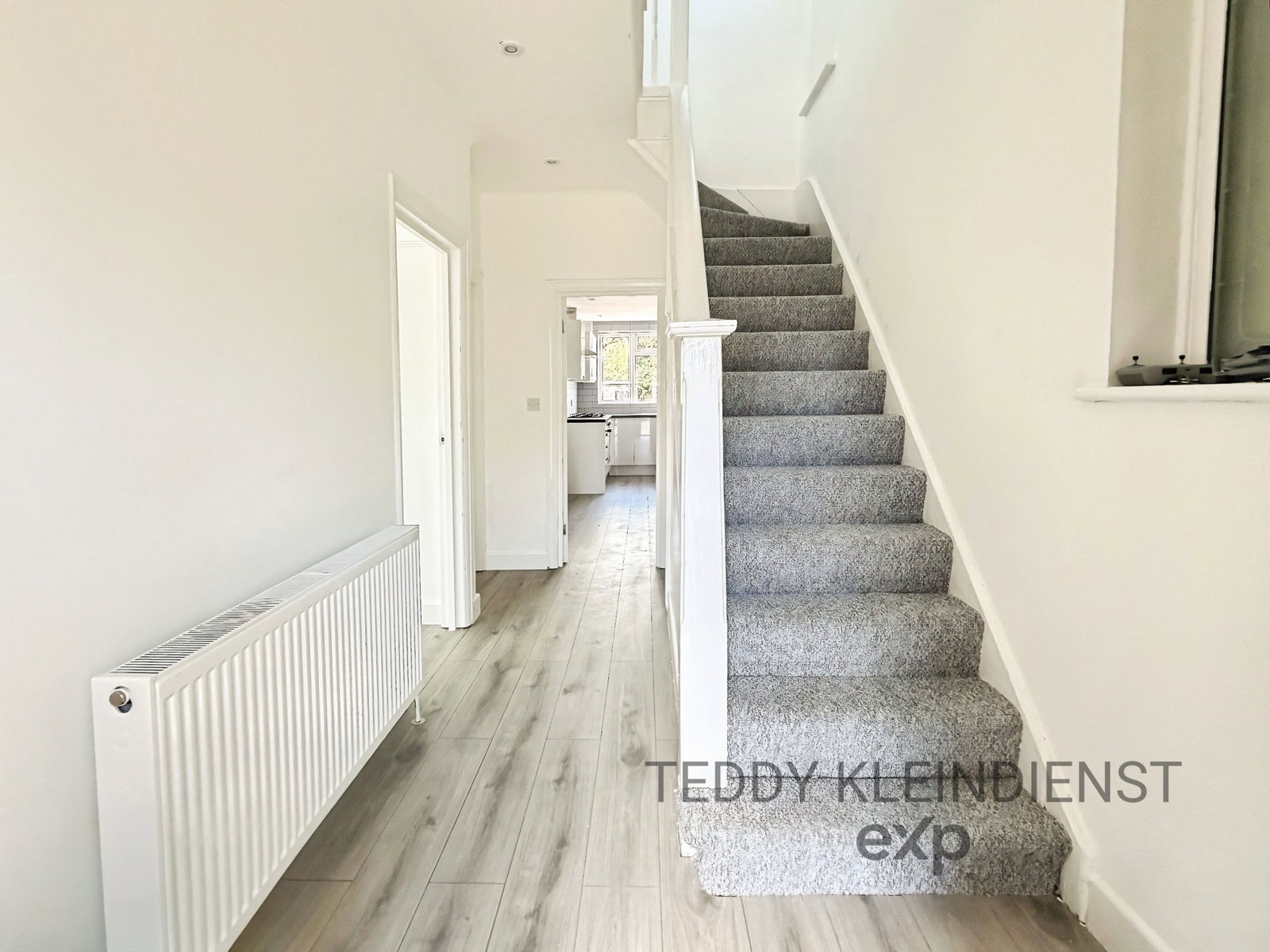 Semi Detached House in New Malden