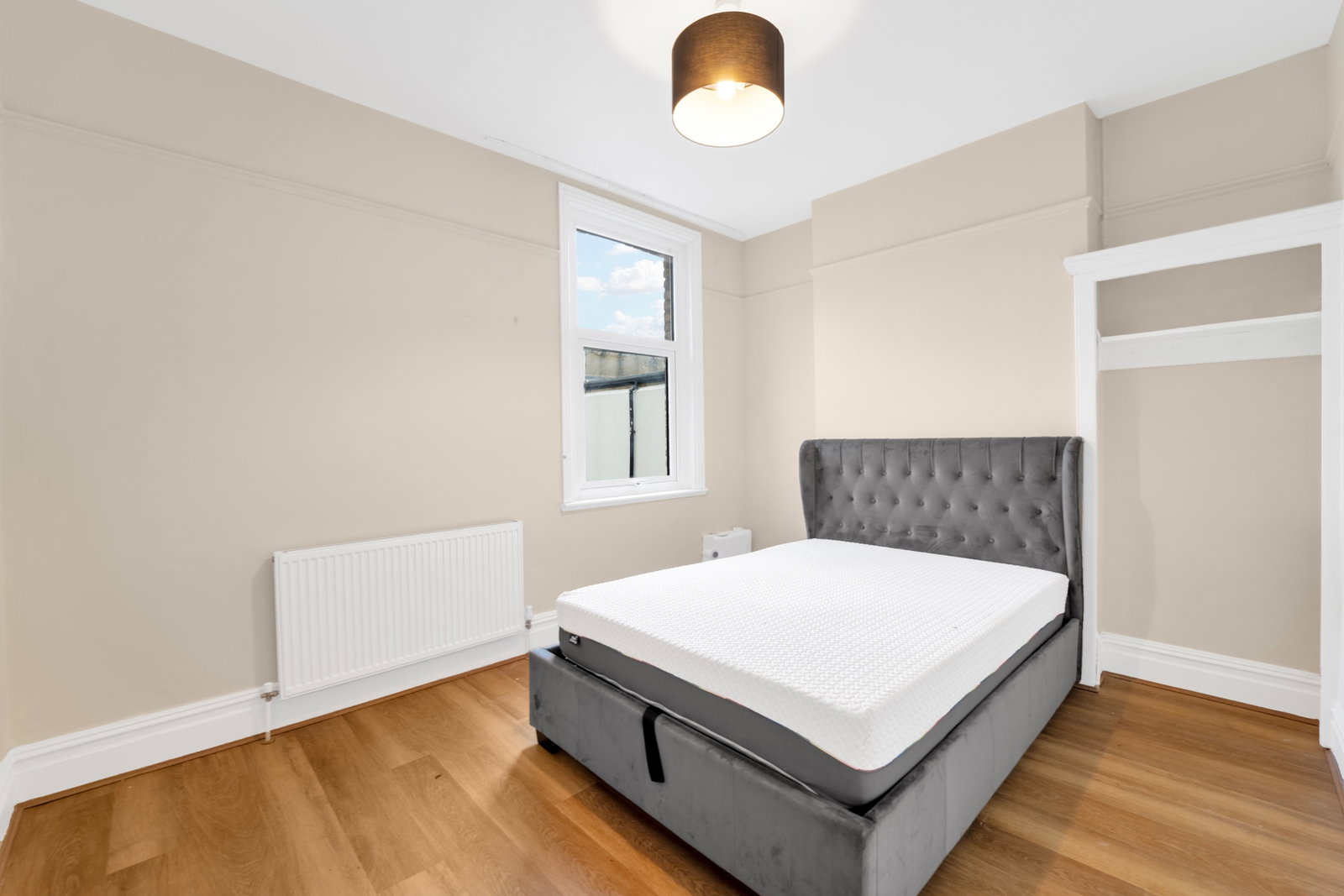 Flat in Isleworth
