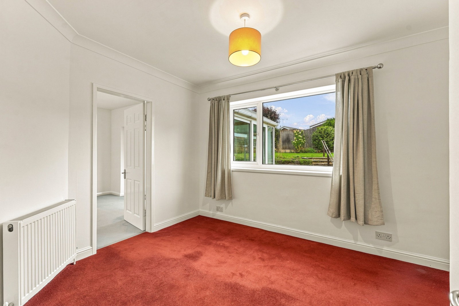 Detached House for rent in Macclesfield, Hall Lane, Sutton, 1345 m²