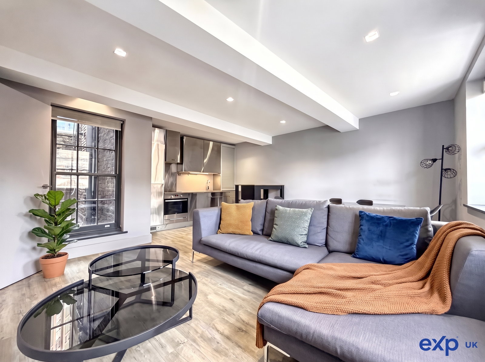Apartment for rent in London, Whitechapel High Street, London, E1 7PL