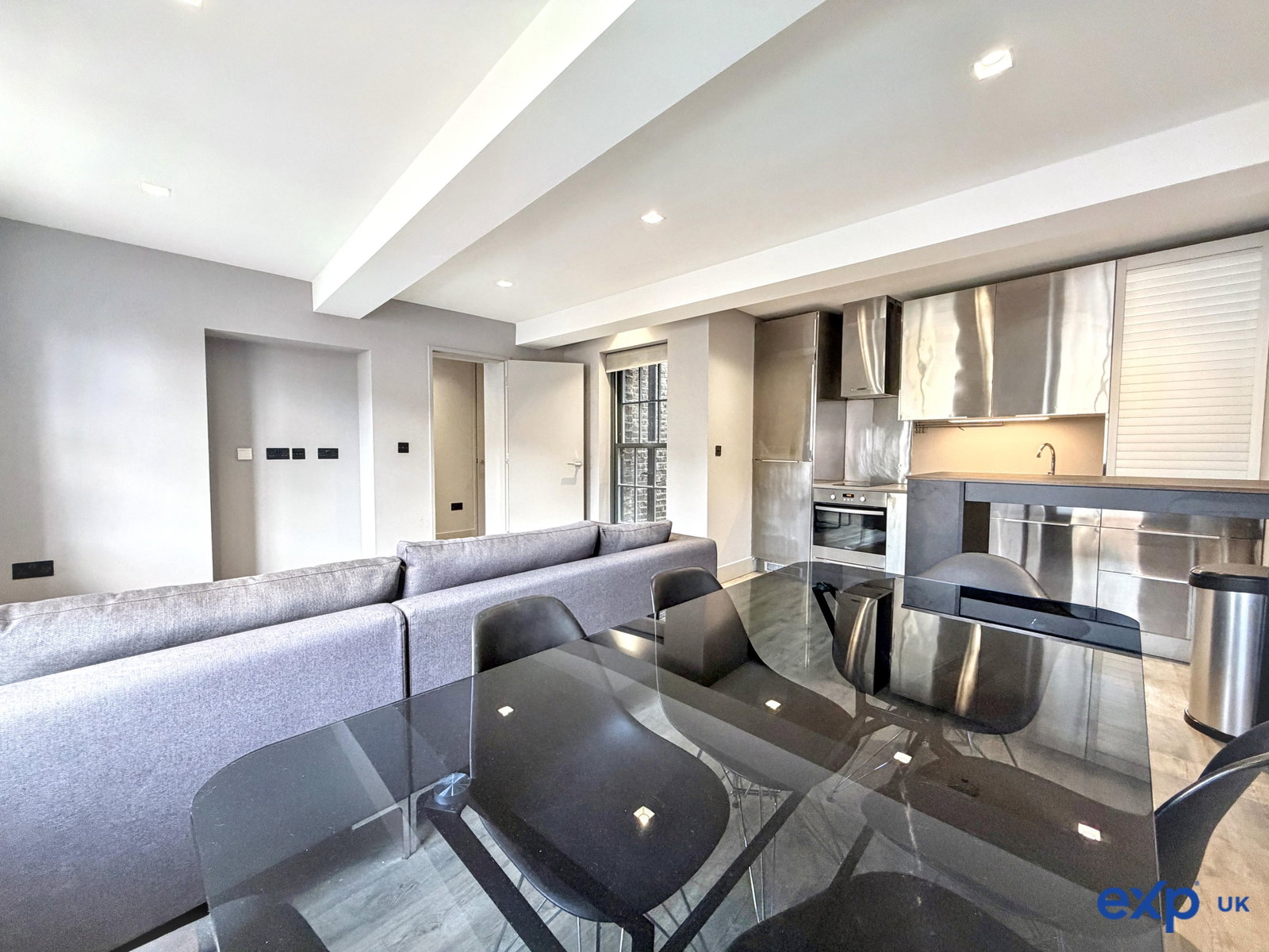 Apartment for rent in London, Whitechapel High Street, London, E1 7PL