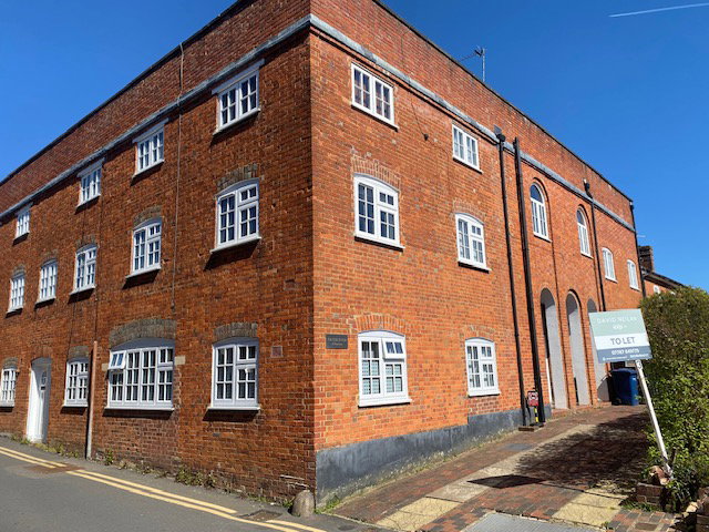 Flat in Farnham