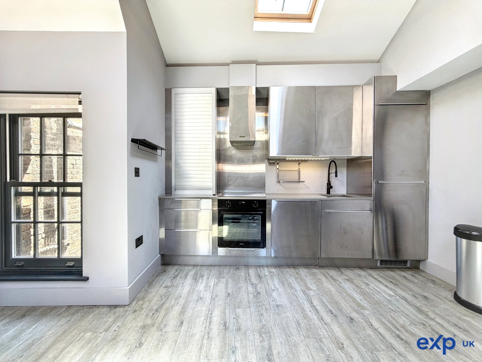 Apartment for rent in London, Whitechapel High Street, London, E1 7PL
