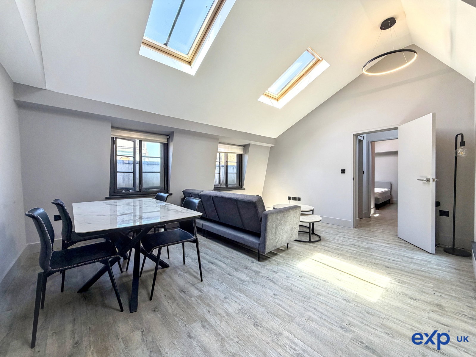 Apartment for rent in London, Whitechapel High Street, London, E1 7PL
