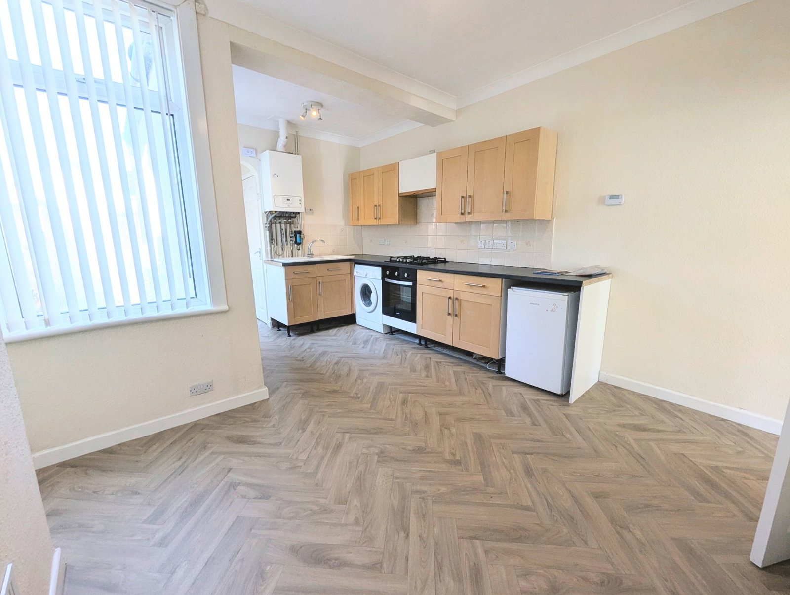 Terraced House for rent in Portsmouth, Byerley Road, Portsmouth, PO1 5AX
