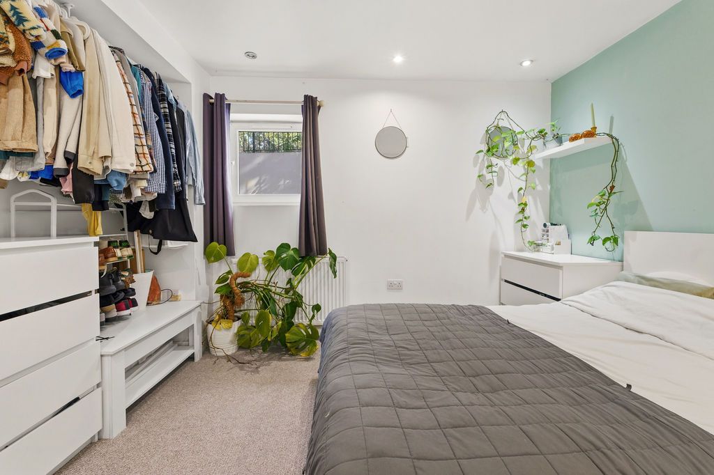 Flat for rent in Croydon, Windmill Road, Croydon, CR0 2XN, 683 m²