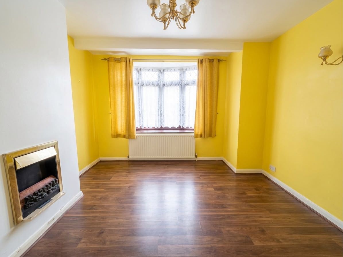 Semi Detached House in London