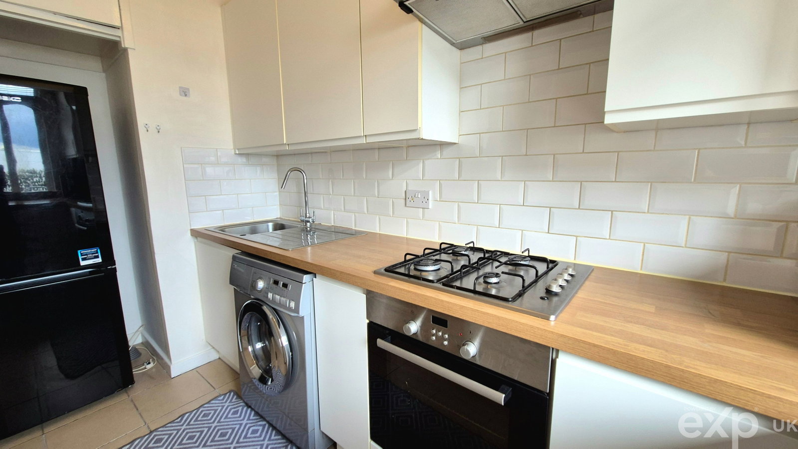 Flat for rent in Borehamwood, Shenley Road, Borehamwood, WD6, 657 m²