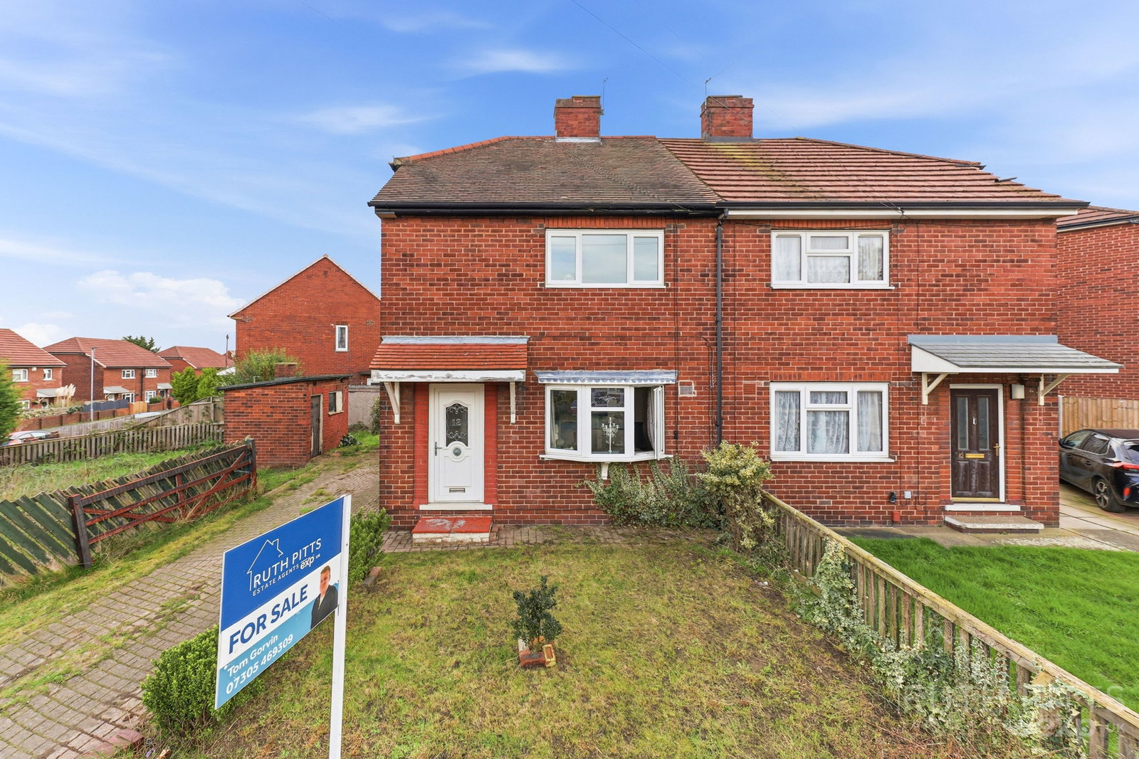 Semi Detached House in Normanton