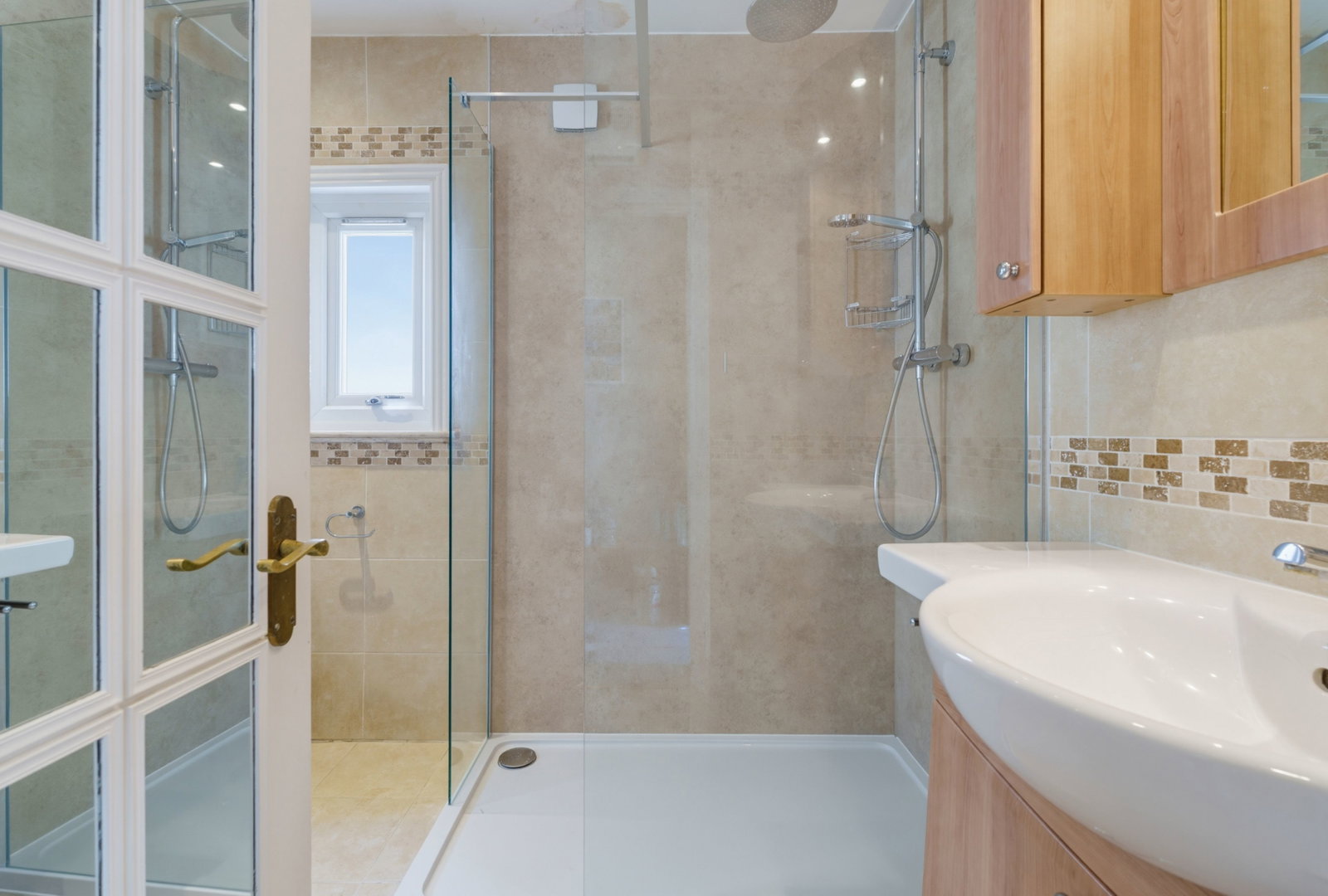 Flat for rent in London, Laitwood Road, Baham, SW12, 533 m²