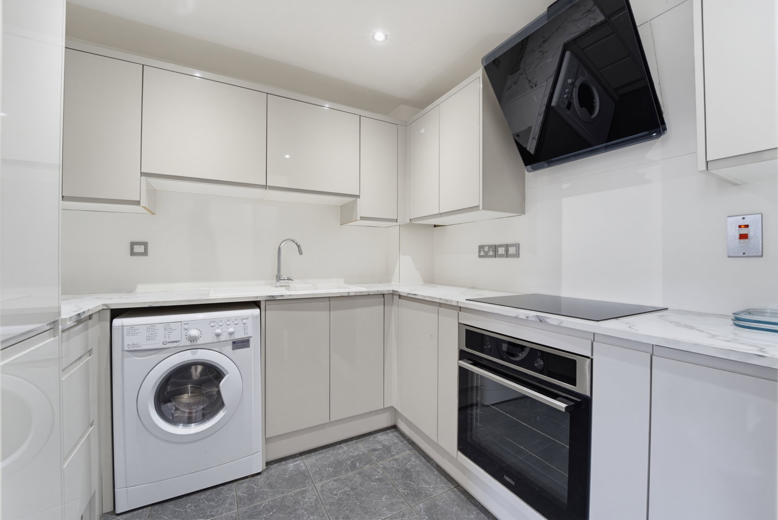 Flat in West Drayton