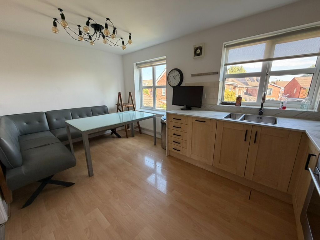 Terraced House in Warwick 2