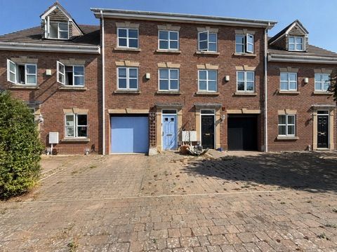 Terraced House in Warwick
