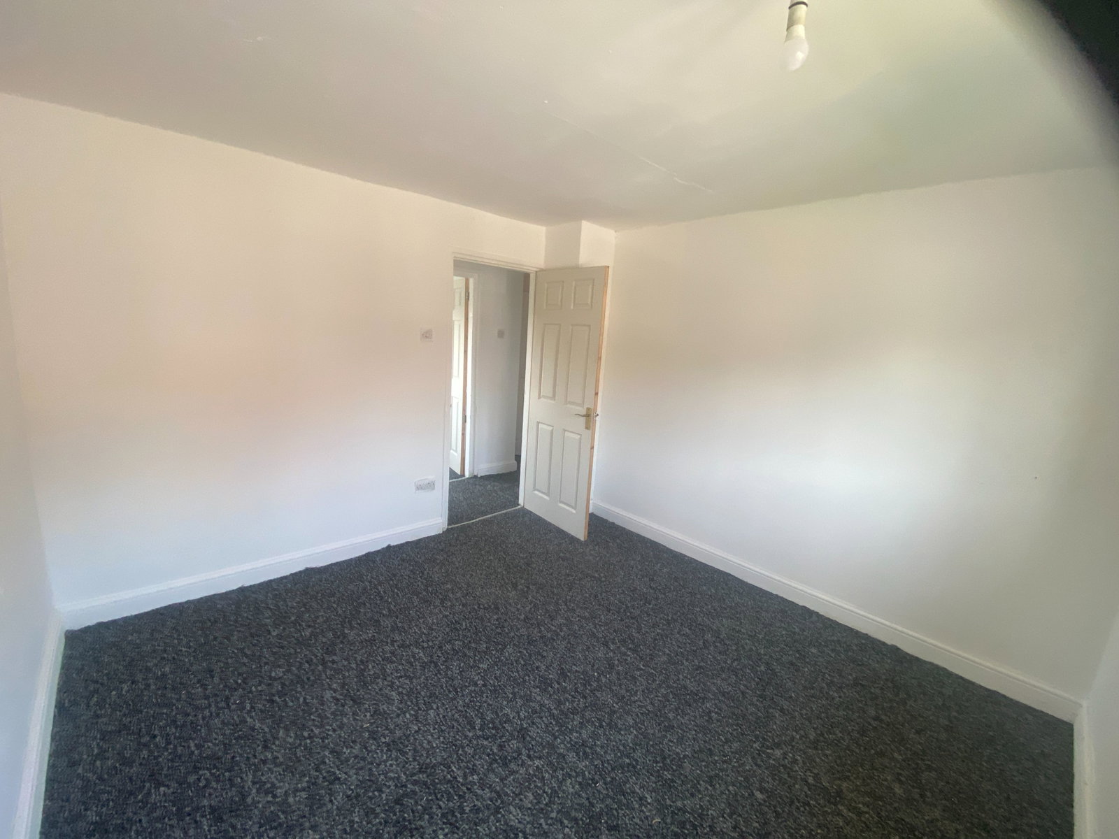 Semi Detached House in Stoke-on-trent