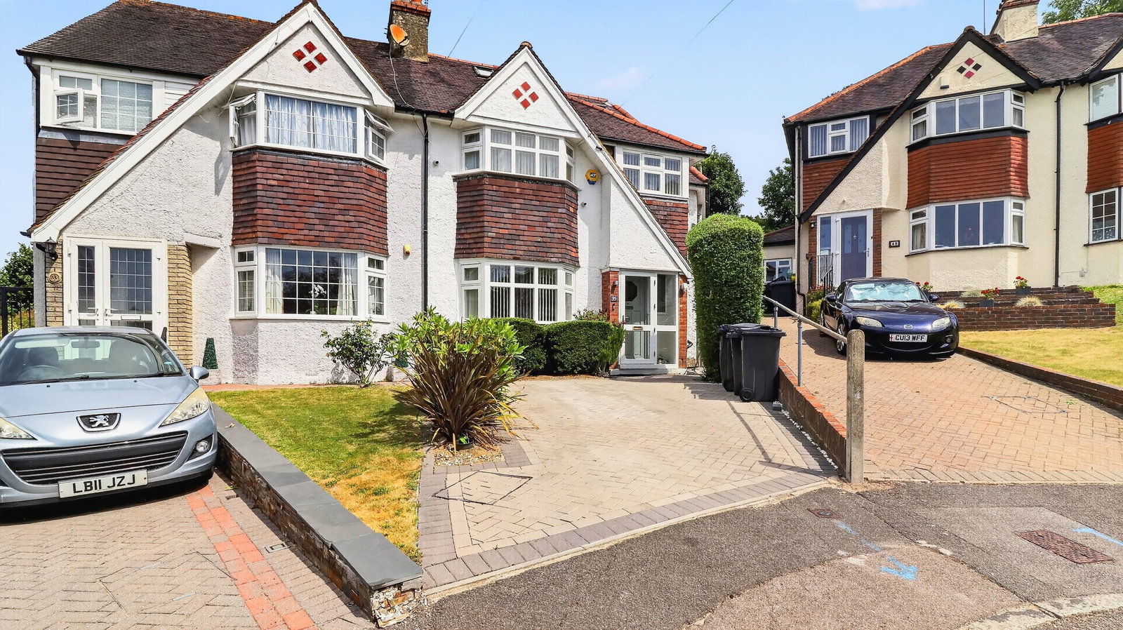 Semi Detached House in Purley