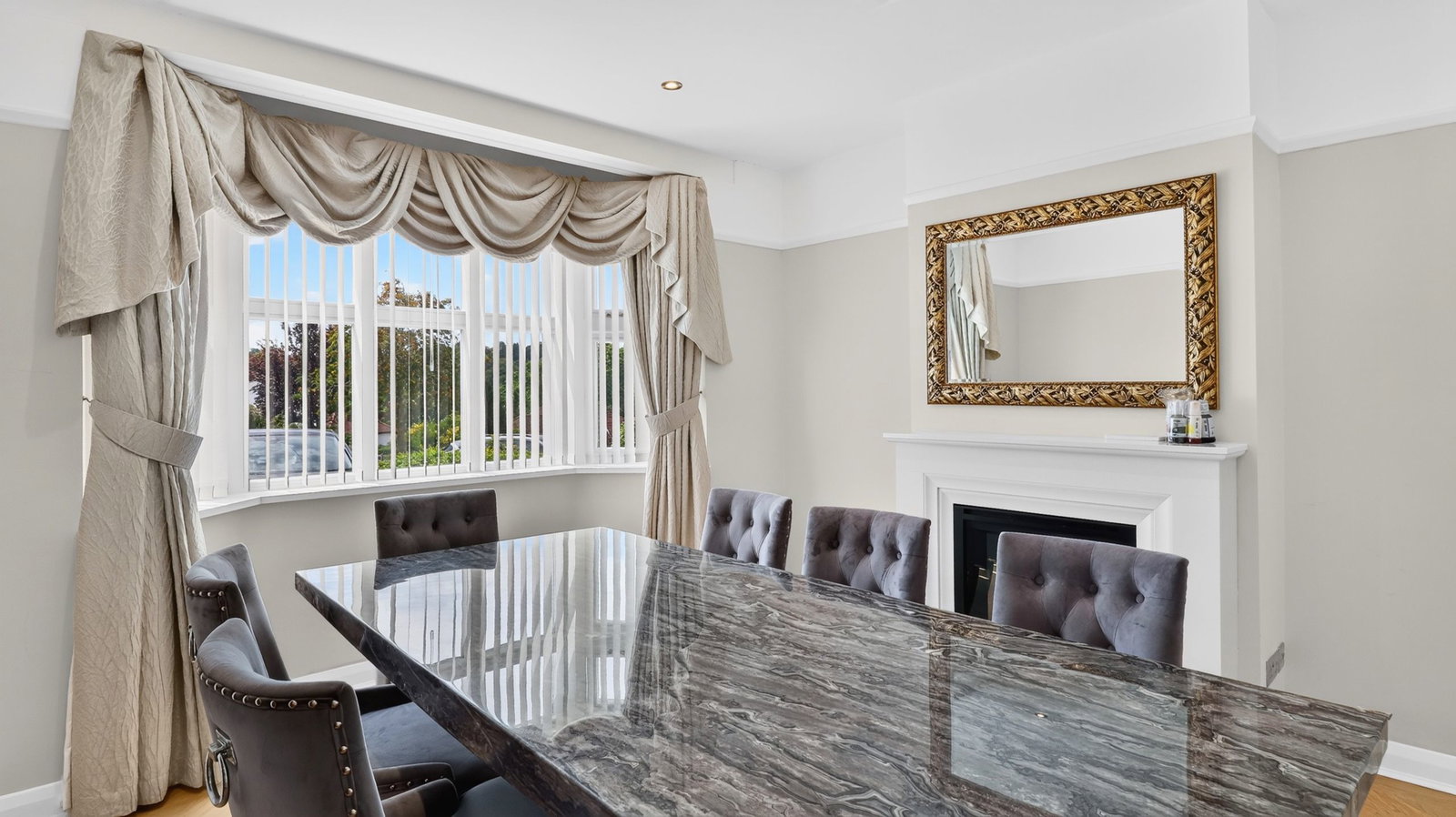 Semi Detached House in Purley