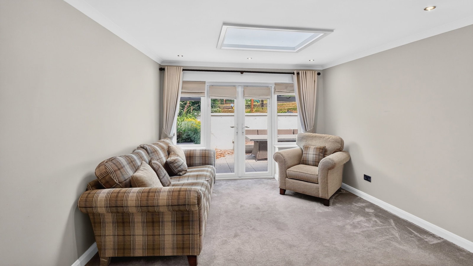 Semi Detached House in Purley
