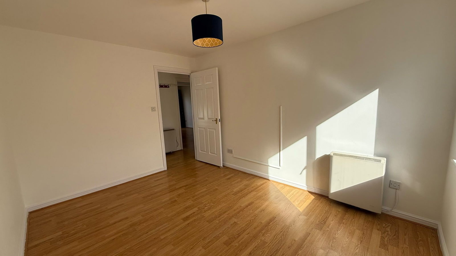 Apartment for rent in Sheffield, Manor Oaks Gardens, Sheffield, S2 5JY