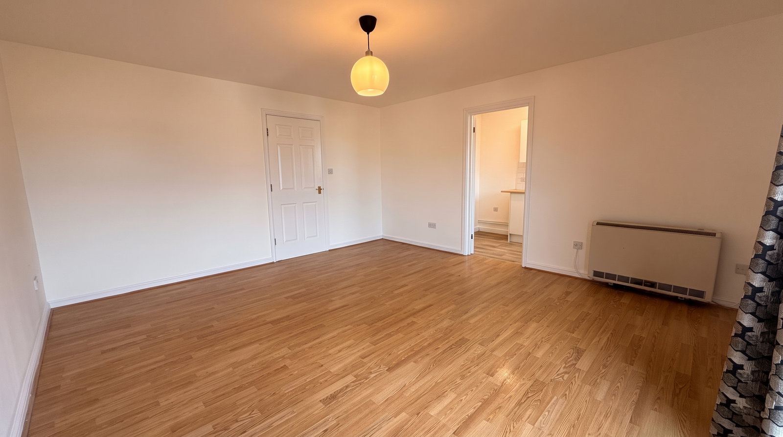 Apartment for rent in Sheffield, Manor Oaks Gardens, Sheffield, S2 5JY