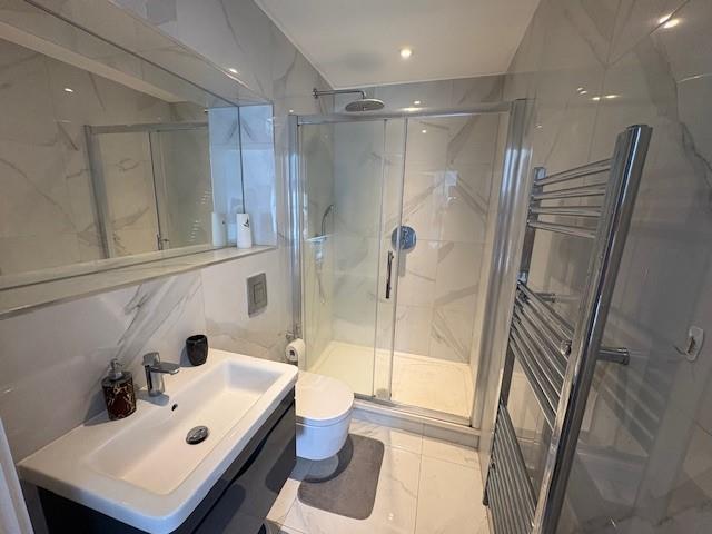 Flat in Bushey