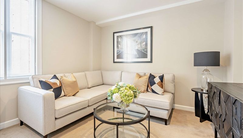 Apartment in  London
