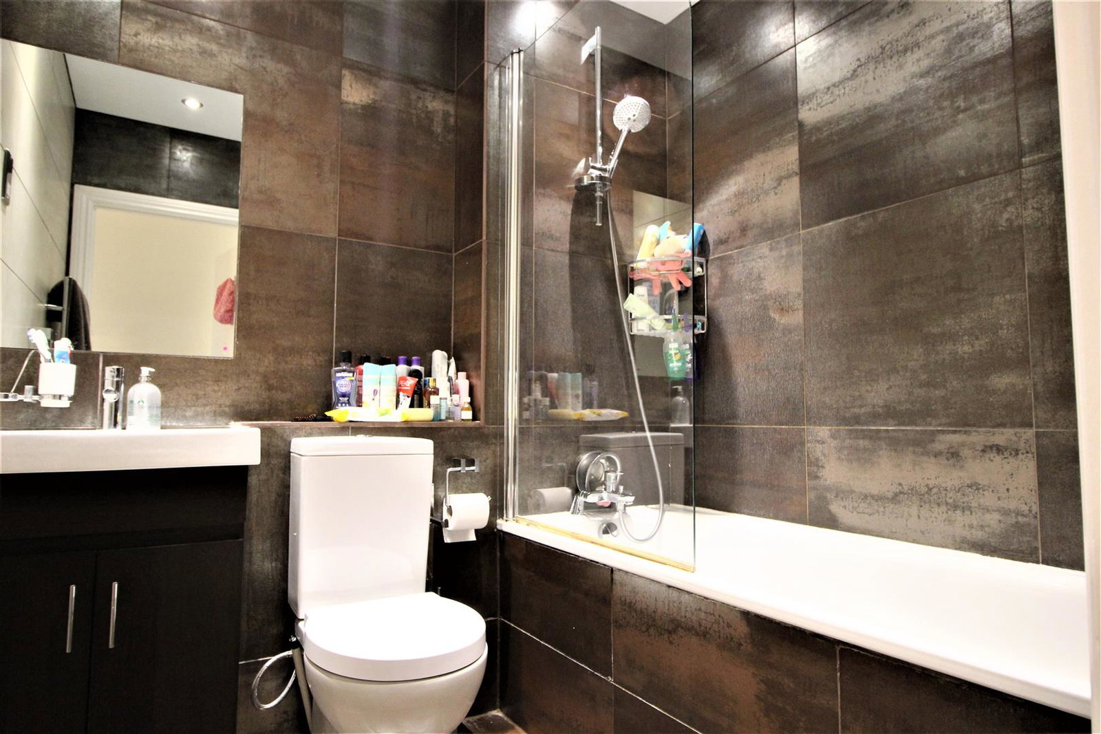 Flat in Edgware 5