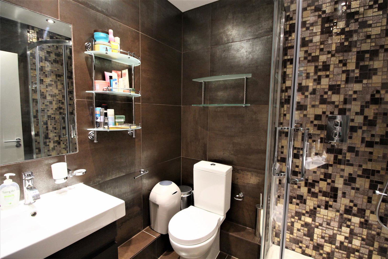 Flat in Edgware 4