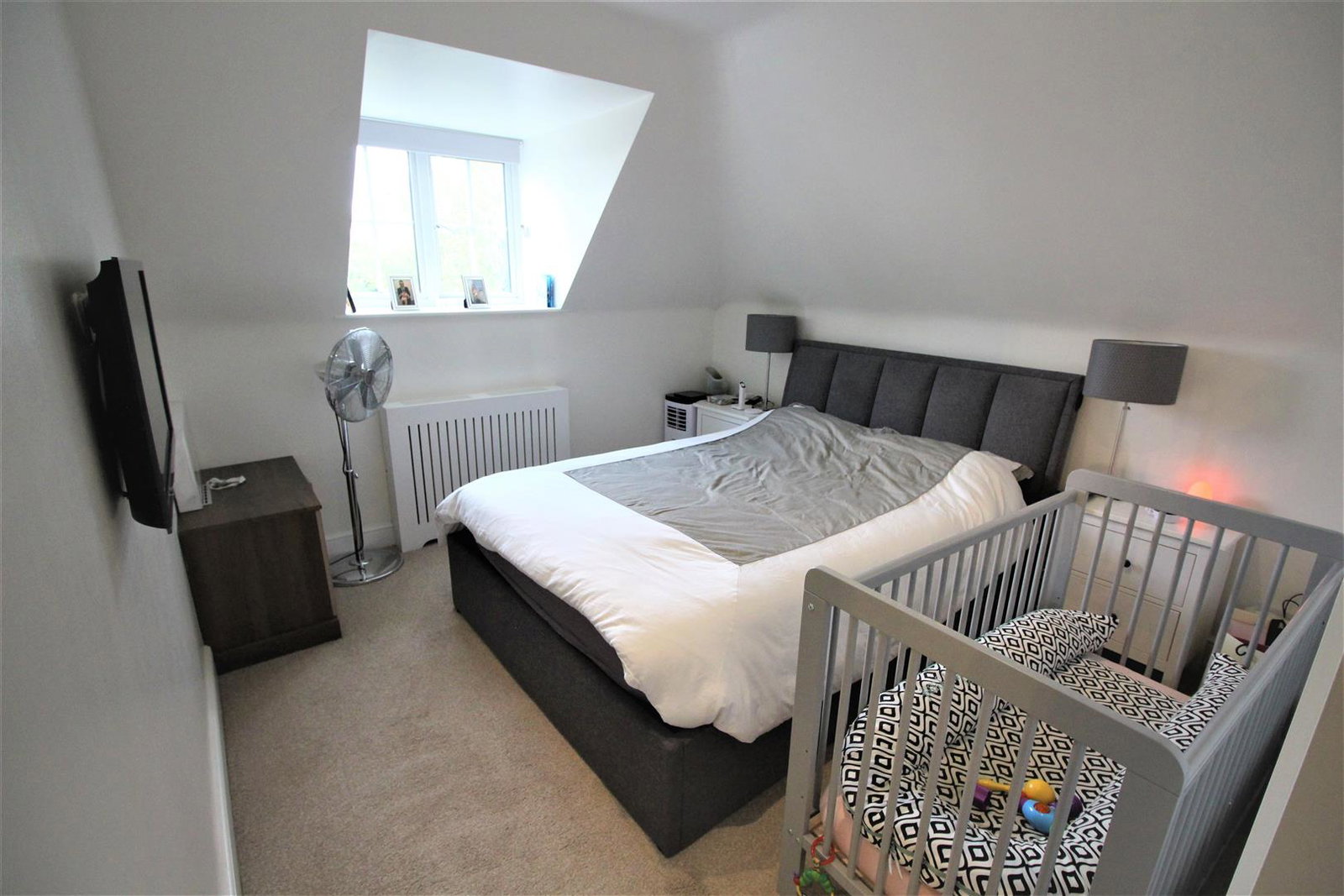 Flat in Edgware 3